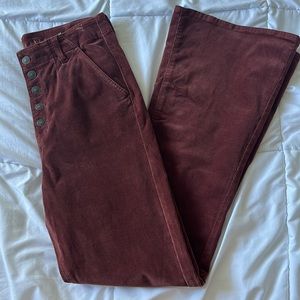 AE size 12long Super Stretch Corduroy Flare Jeans